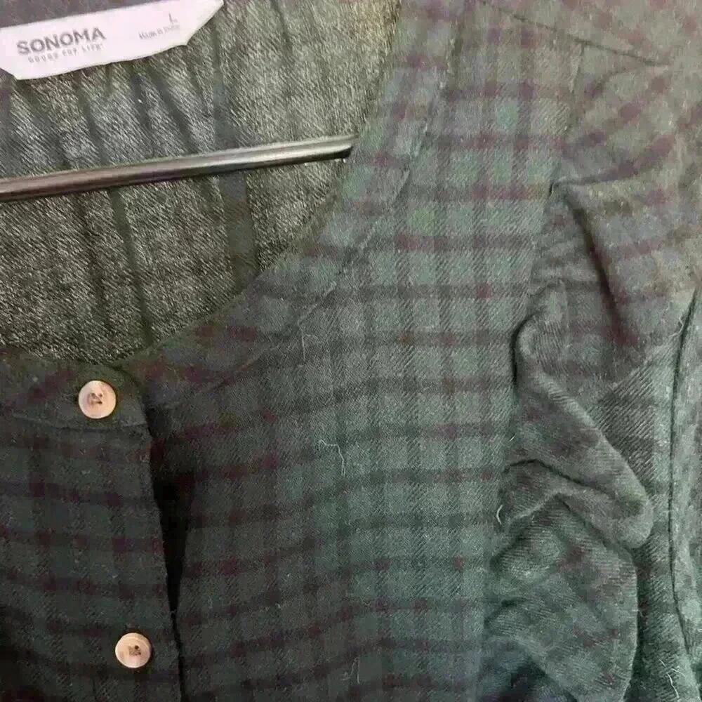 Sonoma Women’s Hunter Green Black Plaid Button Front Flannel with Ruffles - Picture 7 of 7